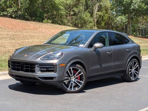 Quartzite Grey Metallic 2024 Porsche Cayenne