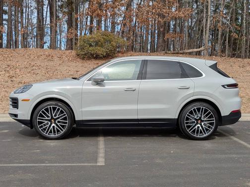 2025 Porsche Cayenne 