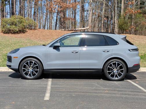 2024 Porsche Cayenne 