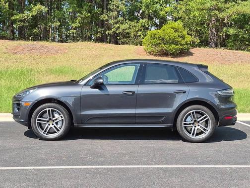 Vulcano Gray Metallic 2021 Porsche Macan
