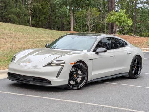 Chalk 2023 Porsche Taycan
