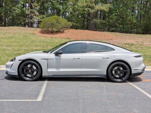 Chalk 2023 Porsche Taycan