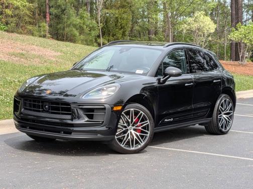 2026 Porsche Macan 