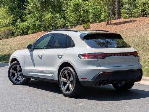 Chalk 2025 Porsche Macan