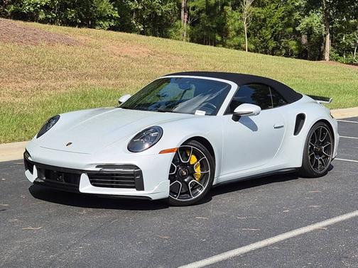 Ice Grey Metallic 2024 Porsche 911