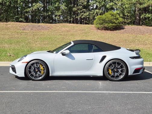 Ice Grey Metallic 2024 Porsche 911