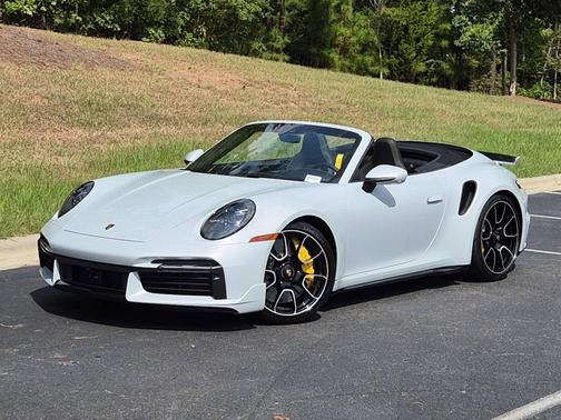 Ice Grey Metallic 2024 Porsche 911