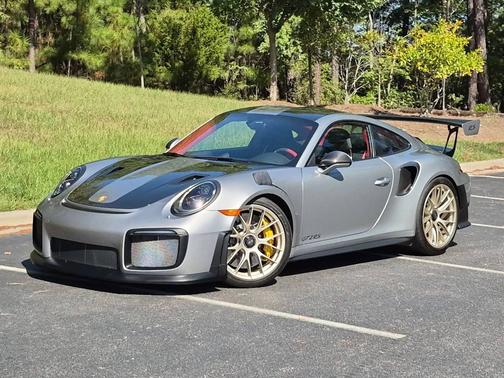 GT-Silver Metallic 2018 Porsche 911
