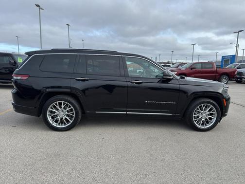 2022 Jeep Grand Cherokee L Summit