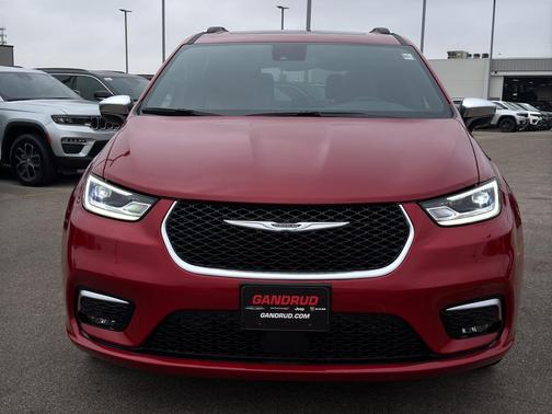2026 Chrysler Pacifica Pinnacle