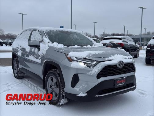 2022 Toyota RAV4 XLE