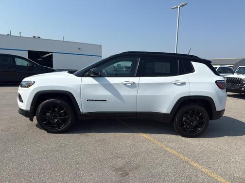 2022 Jeep Compass Altitude