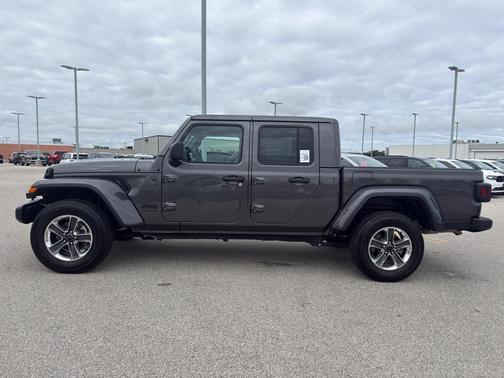 2024 Jeep Gladiator Sport