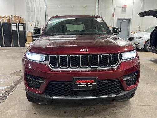 2024 Jeep Grand Cherokee Laredo
