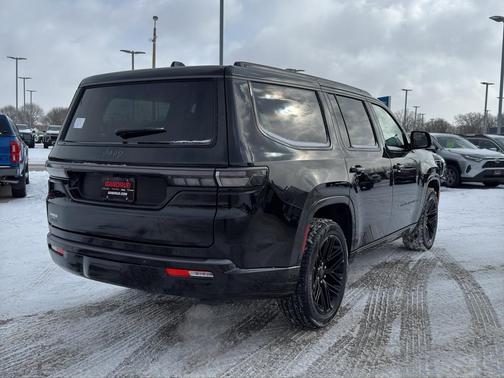 2026 Jeep Grand Wagoneer Limited Reserve