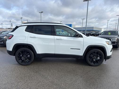 2026 Jeep Compass Latitude