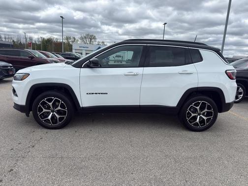 Bright White Clearcoat 2025 Jeep Compass Limited