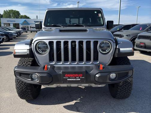 Billet Silver Metallic Clearcoat 2021 Jeep Gladiator Mojave
