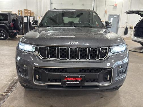 Metallic 2024 Jeep Grand Cherokee L Overland