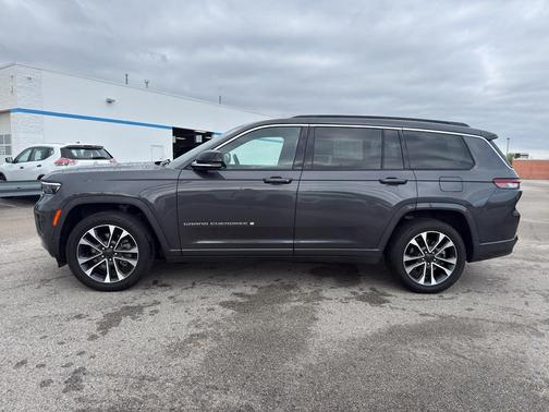 Metallic 2024 Jeep Grand Cherokee L Overland