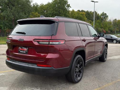 2025 Jeep Grand Cherokee L Laredo