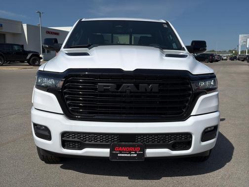 Bright White Clearcoat 2026 RAM 1500 Laramie