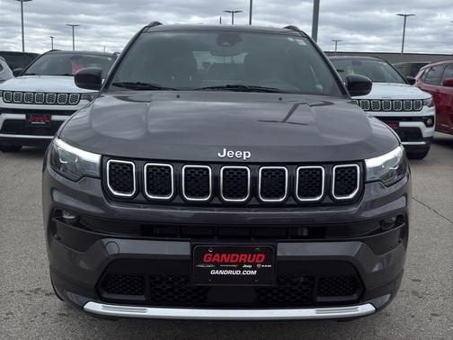 Granite Crystal Clearcoat Metallic 2023 Jeep Compass Limited