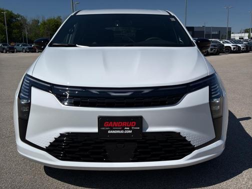 Bright White Clearcoat 2027 Chrysler Pacifica SELECT