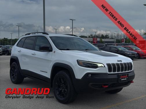 2022 Jeep Cherokee Trailhawk