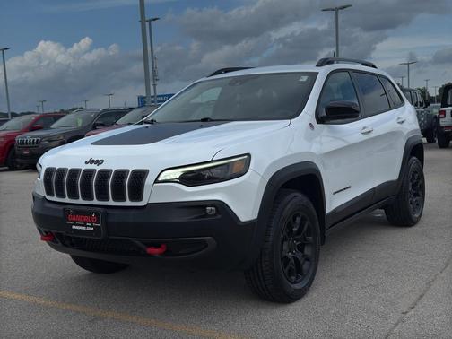 2022 Jeep Cherokee Trailhawk