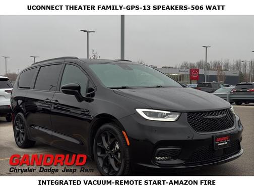 2024 Chrysler Pacifica Touring-L