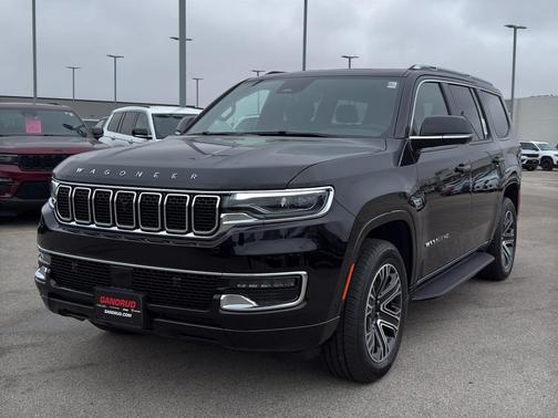 2025 Jeep Wagoneer Base