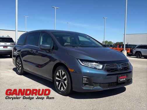 White 2025 Honda Odyssey EX-L