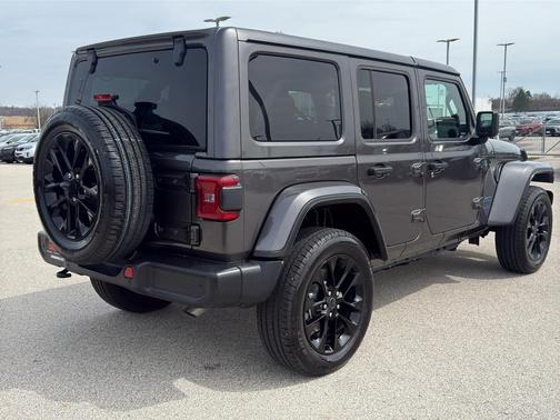 Granite Crystal Clearcoat Metallic 2025 Jeep Wrangler 4xe Sahara