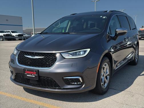 2023 Chrysler Pacifica Limited
