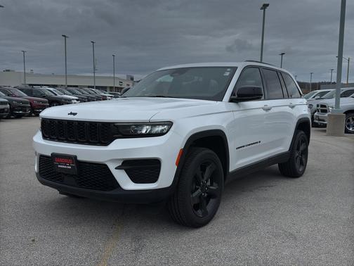 2023 Jeep Grand Cherokee Altitude