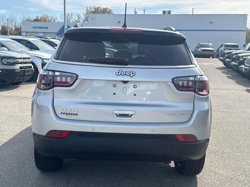 Silver Zynith 2025 Jeep Compass Limited