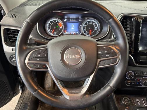 Diamond Black 2019 Jeep Cherokee Limited