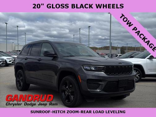 Metallic 2024 Jeep Grand Cherokee Laredo