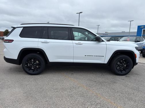 2025 Jeep Grand Cherokee L Laredo