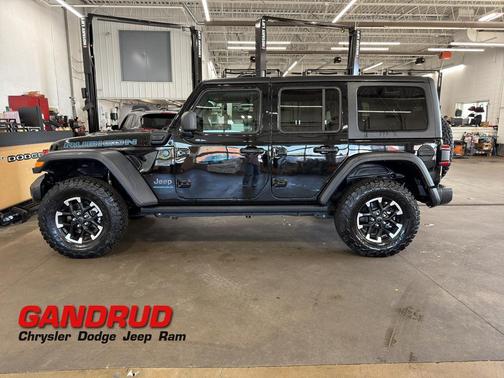 Black Clearcoat 2025 Jeep Wrangler 4xe Rubicon
