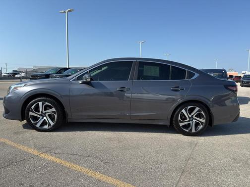 2022 Subaru Legacy Limited XT