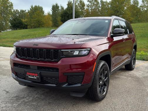 2025 Jeep Grand Cherokee L Laredo
