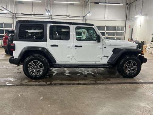 2023 Jeep Wrangler Sport
