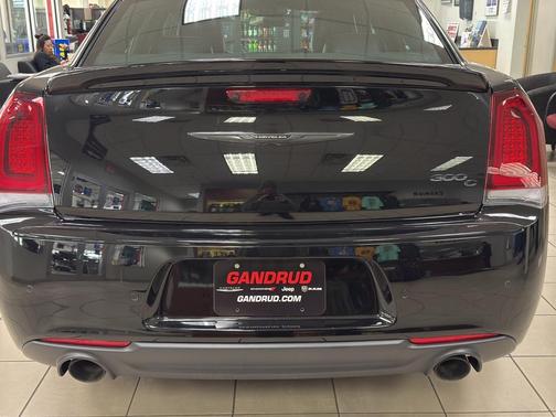 2023 Chrysler 300 300C