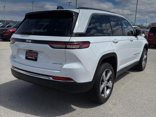 2022 Jeep Grand Cherokee Limited