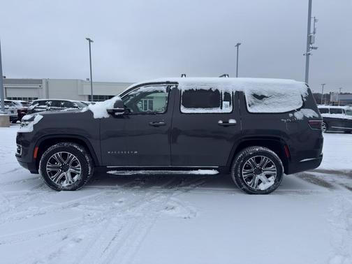 2022 Jeep Wagoneer Series III