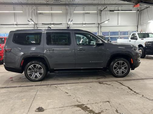 2022 Jeep Wagoneer Series III