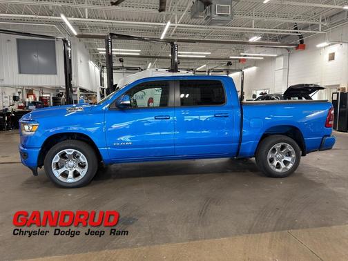 Hydro Blue Pearlcoat 2022 RAM 1500 Big Horn