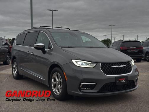 2023 Chrysler Pacifica Limited